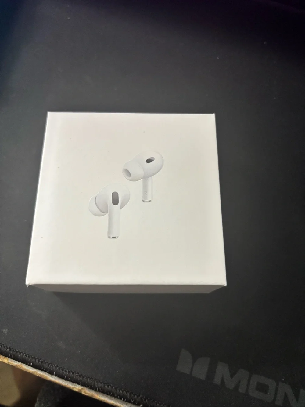 Apple White Wireless Earbuds Headset